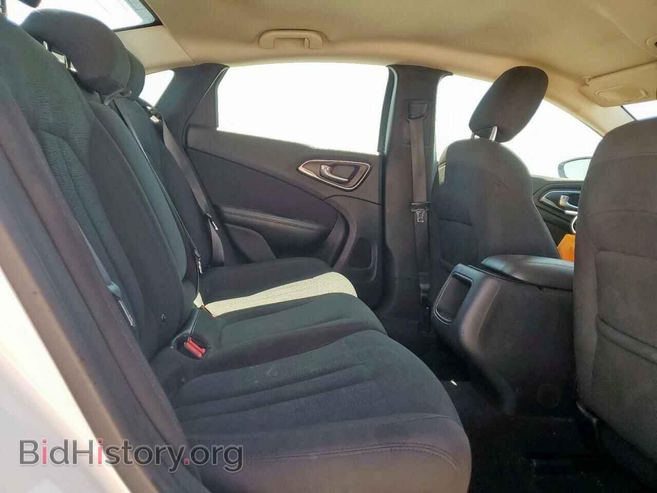 2016 CHRYSLER 200 - VIN: 1C3CCCAB9GN109564 - Фото 10