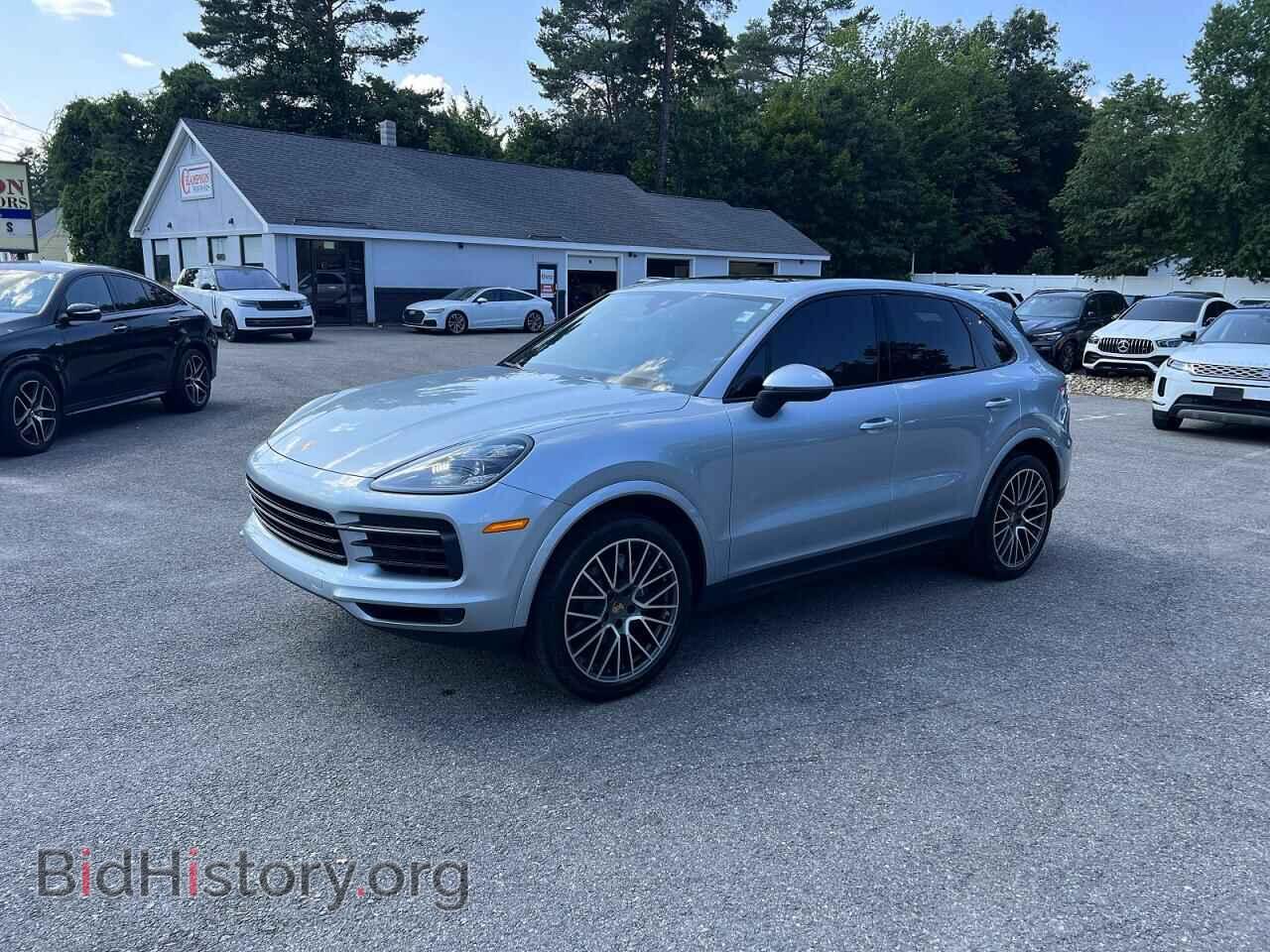 2020 PORSCHE CAYENNE - VIN: WP1AA2AY2LDA09828 - Photo 2