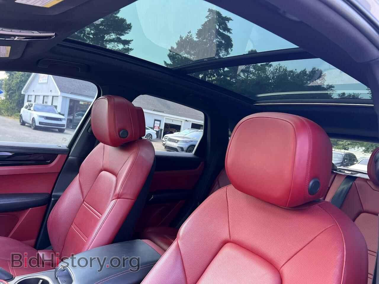 2020 PORSCHE CAYENNE - VIN: WP1AA2AY2LDA09828 - Photo 9