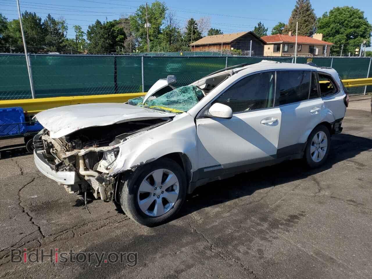 Photo 4S4BRDLC8B2367775 - SUBARU OUTBACK 2011