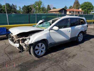 2011 Subaru OUTBACK 3.6R Limited, белый — VIN 4S4BRDLC8B2367775, Copart