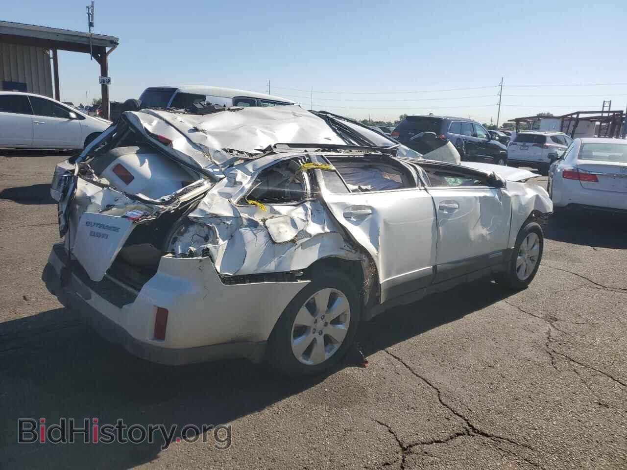 2011 SUBARU OUTBACK - VIN: 4S4BRDLC8B2367775 - Фото 3