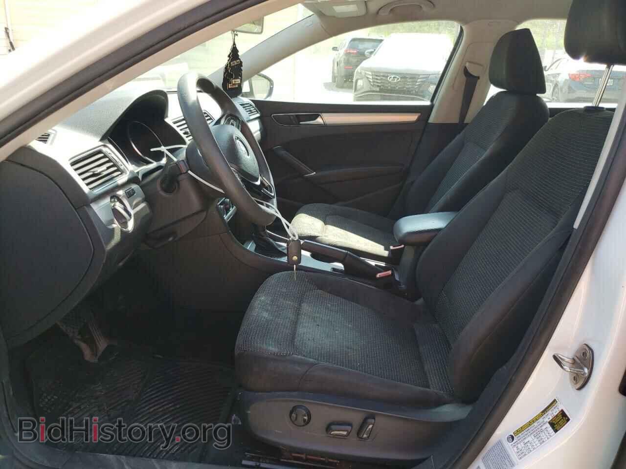 2018 VOLKSWAGEN PASSAT - VIN: 1VWAA7A37JC015210 - Фото 7