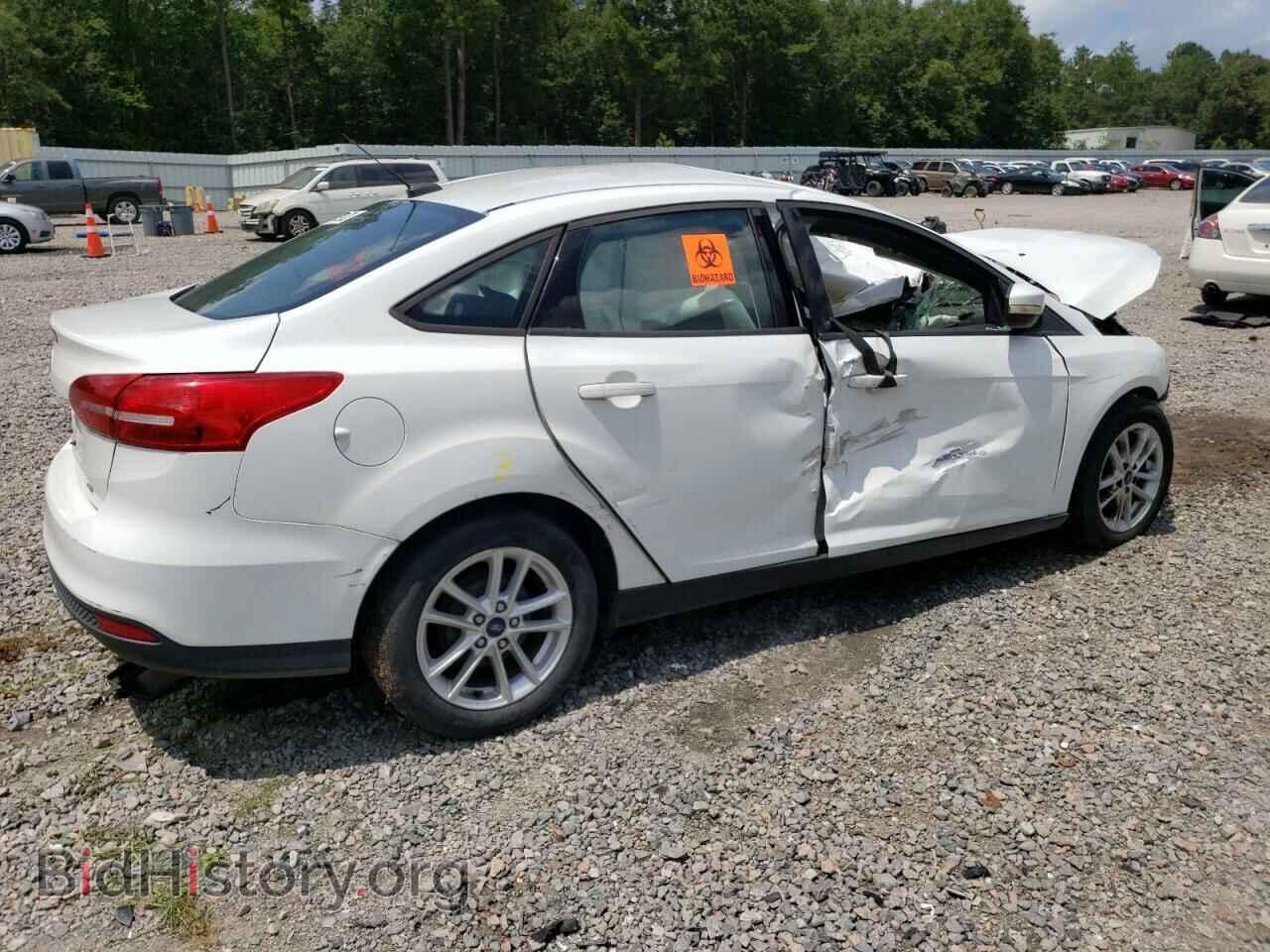 2017 FORD FOCUS - VIN: 1FADP3F23HL271402 - Фото 3