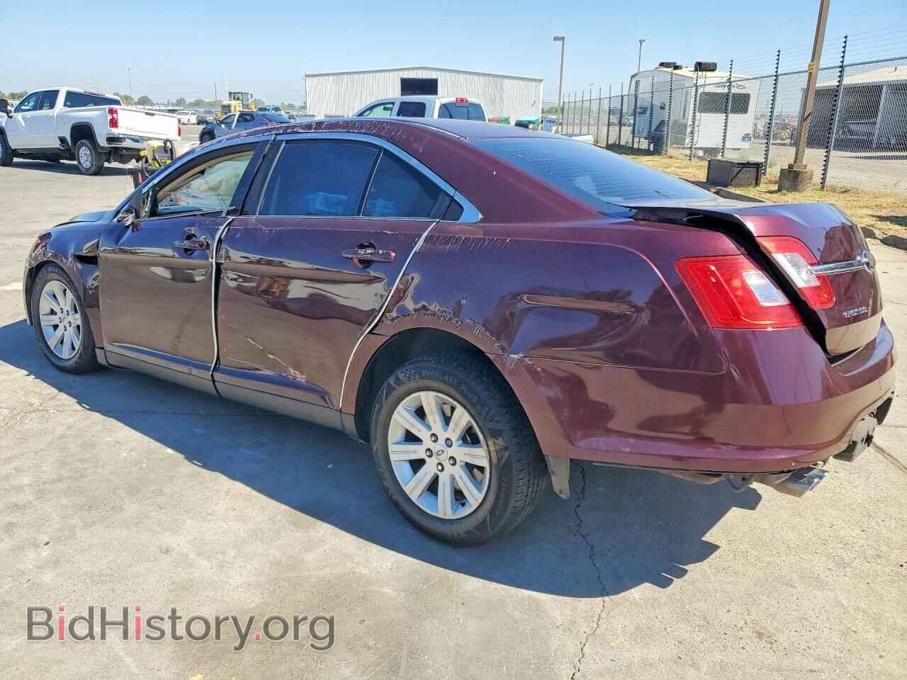 2011 FORD TAURUS - VIN: 1FAHP2DW1BG112993 - Фото 2