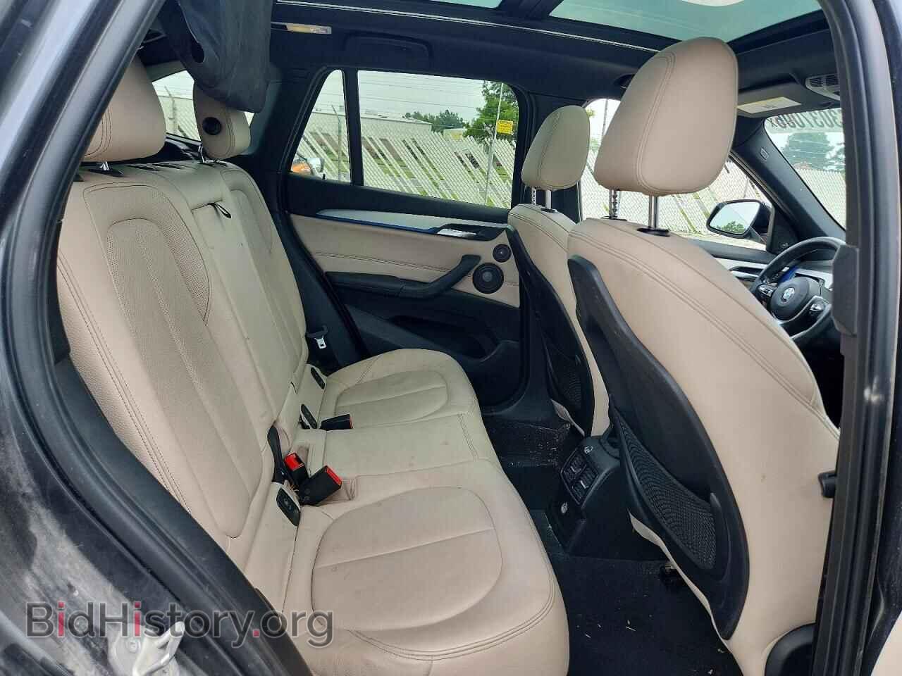 2016 BMW X1 - VIN: WBXHT3C32G5E49233 - Фото 11