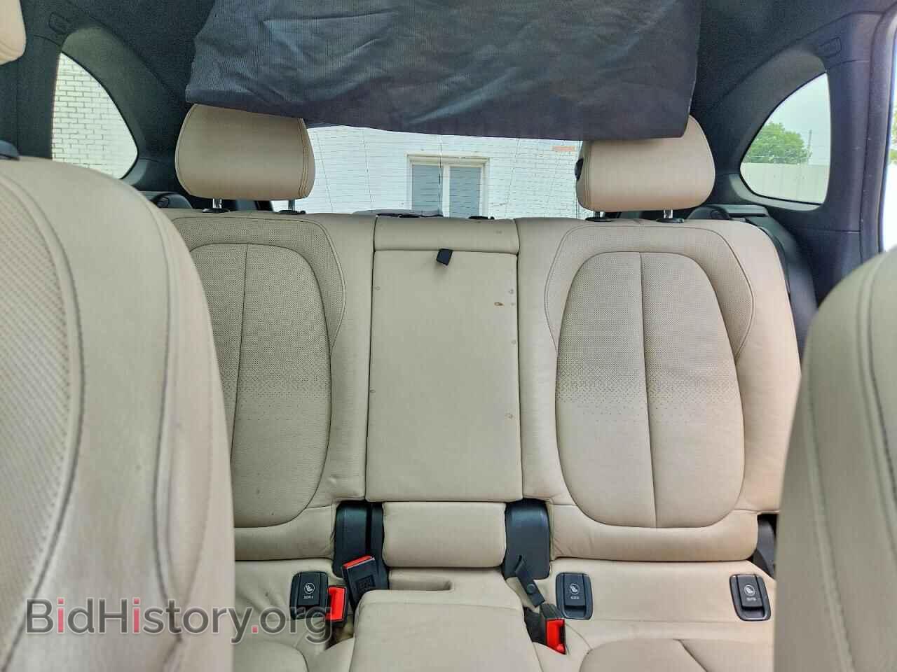 2016 BMW X1 - VIN: WBXHT3C32G5E49233 - Фото 10