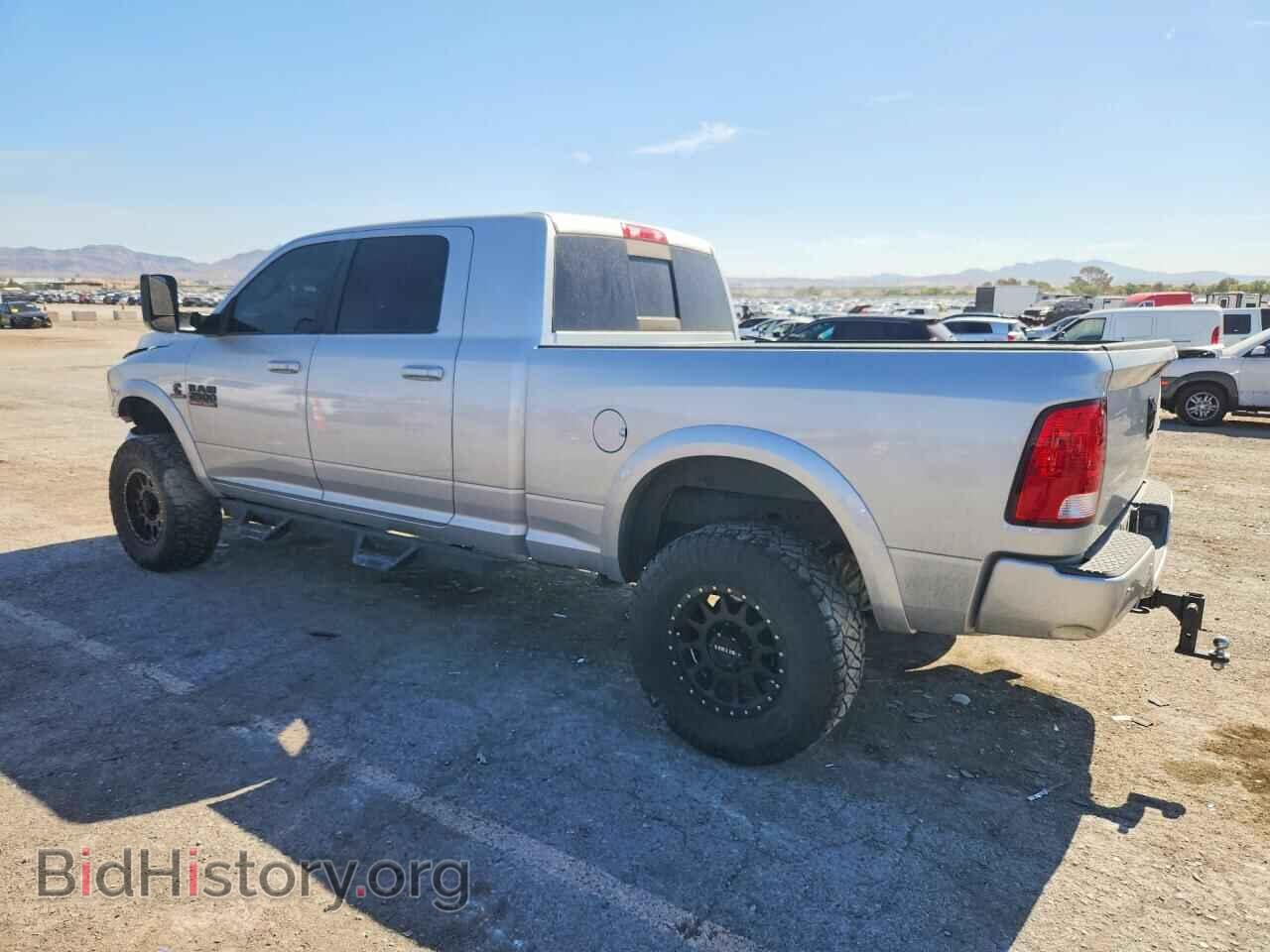 2018 RAM 2500 - VIN: 3C6UR5ML4JG307409 - Photo 2