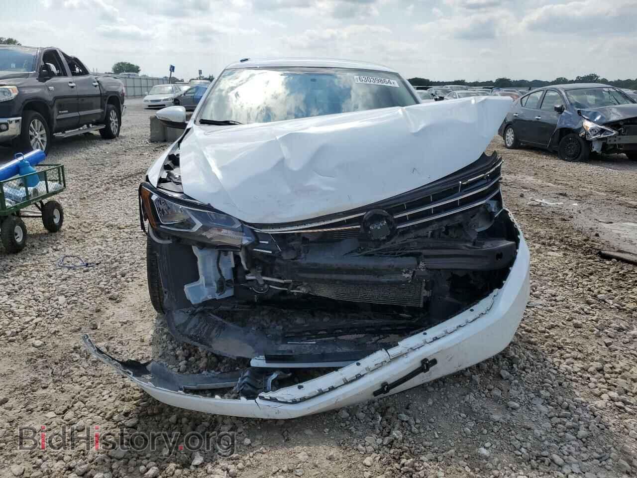 2017 VOLKSWAGEN PASSAT - VIN: 1VWAT7A38HC076084 - Фото 5