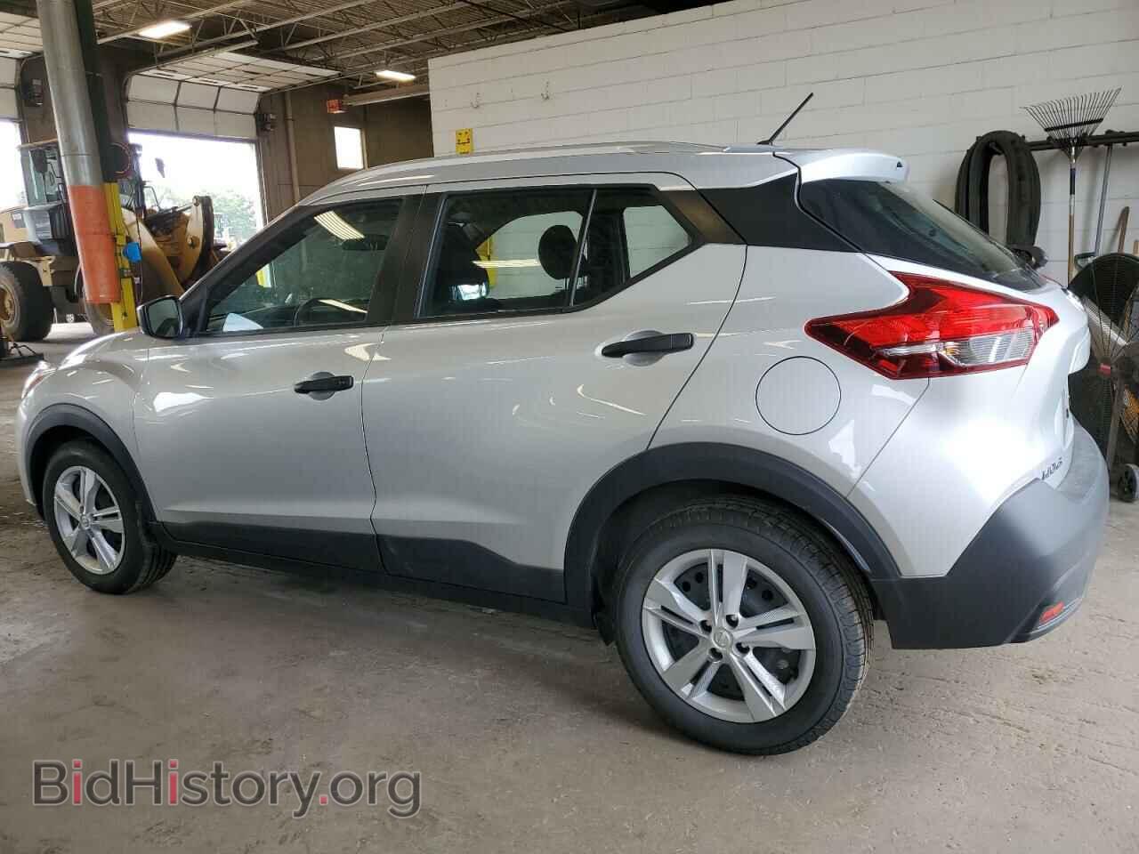 2019 NISSAN KICKS - VIN: 3N1CP5CU3KL555196 - Фото 2