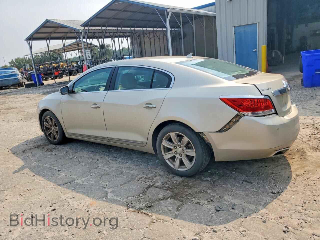 2013 BUICK LACROSSE - VIN: 1G4GC5E30DF218802 - Фото 2