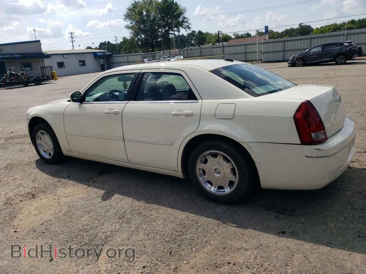 2006 CHRYSLER 300 - VIN: 2C3LA53GX6H210713 - Фото 2