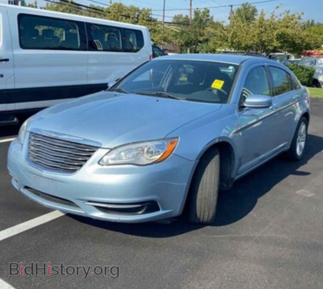 2013 CHRYSLER 200 - VIN: 1C3CCBAB5DN704983 - Фото 2
