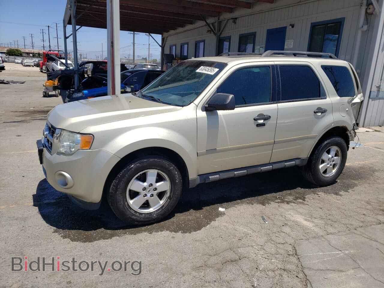 Photo 1FMCU0D70BKC61849 - FORD ESCAPE 2011