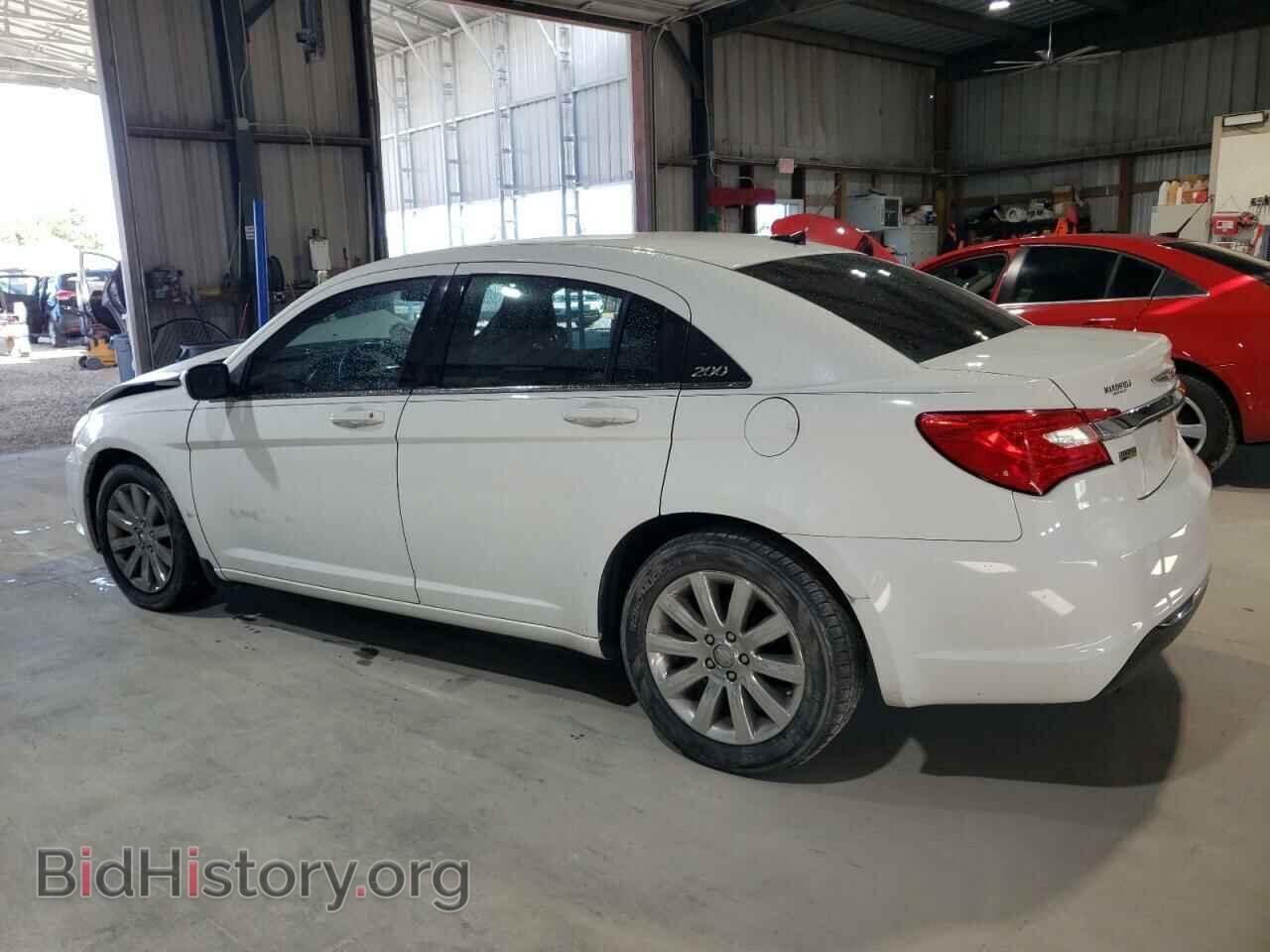 2014 CHRYSLER 200 - VIN: 1C3CCBBG2EN106684 - Фото 2