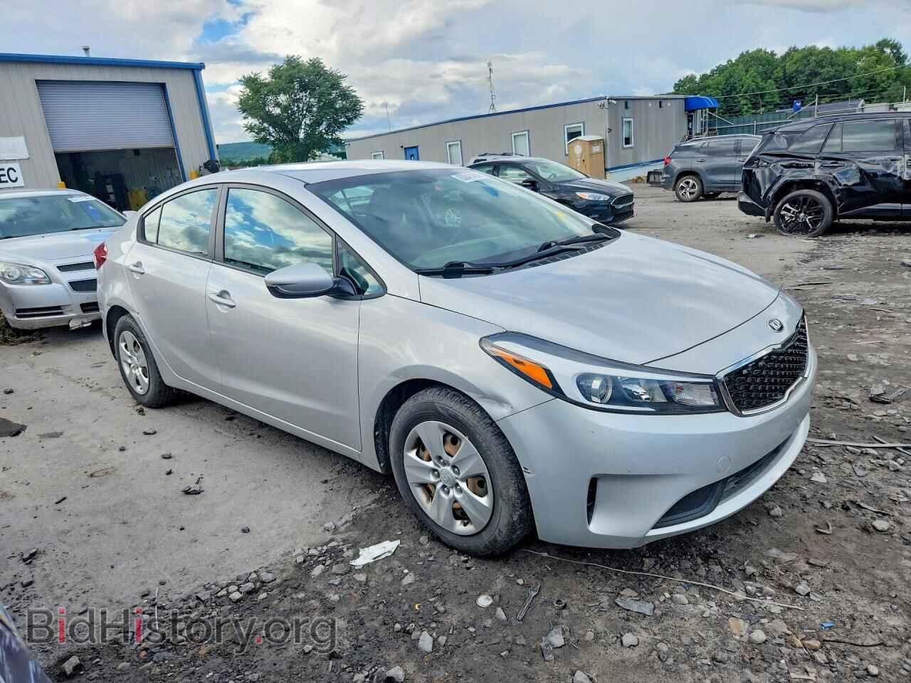 2017 KIA FORTE - VIN: 3KPFK4A77HE025889 - Фото 4