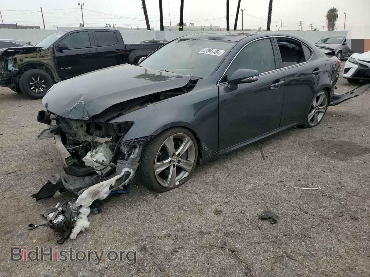 Photo JTHBE5C29B5028016 - LEXUS IS 2011