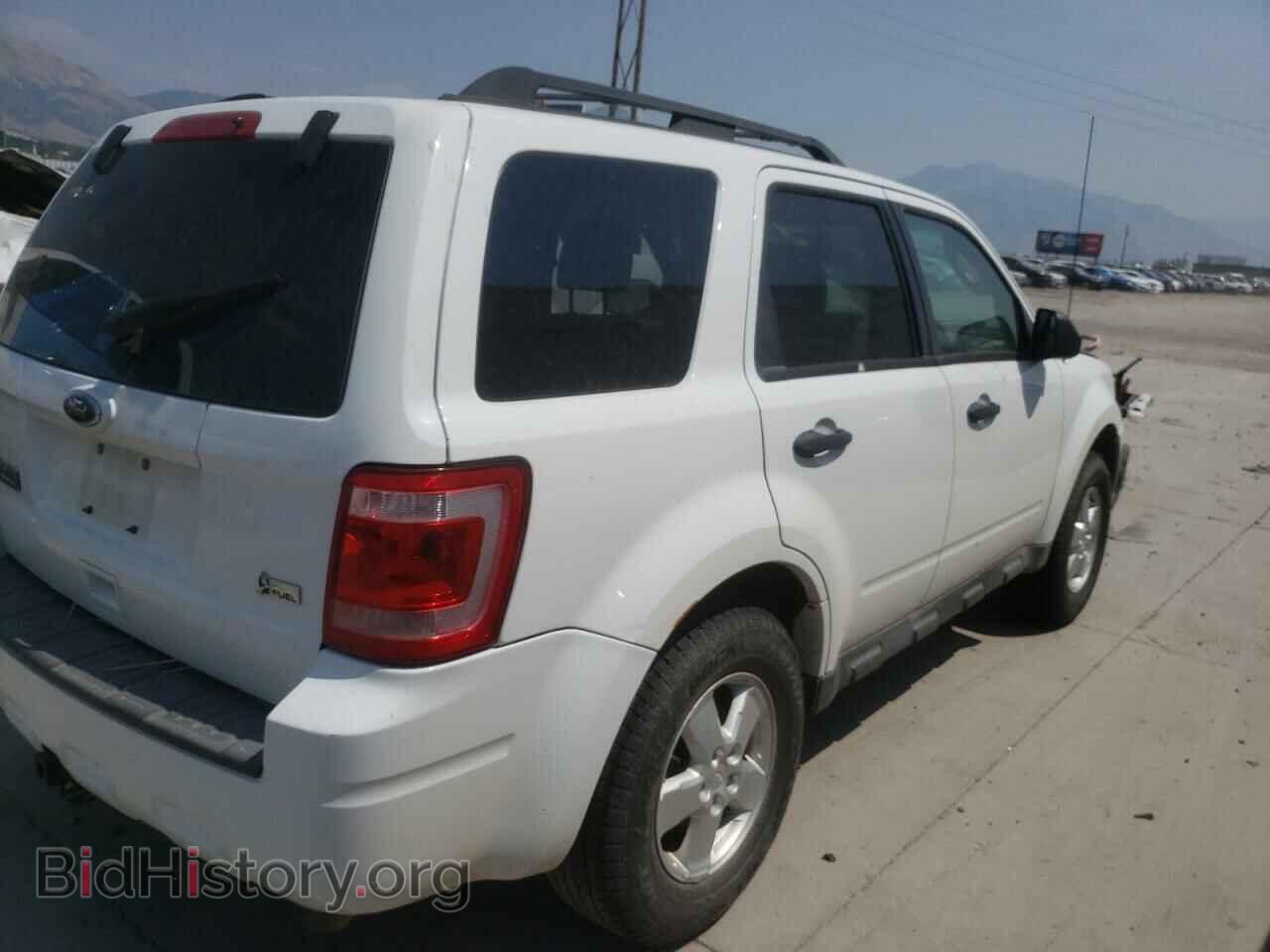 2010 FORD ESCAPE - VIN: 1FMCU9DG1AKB40959 - Фото 3