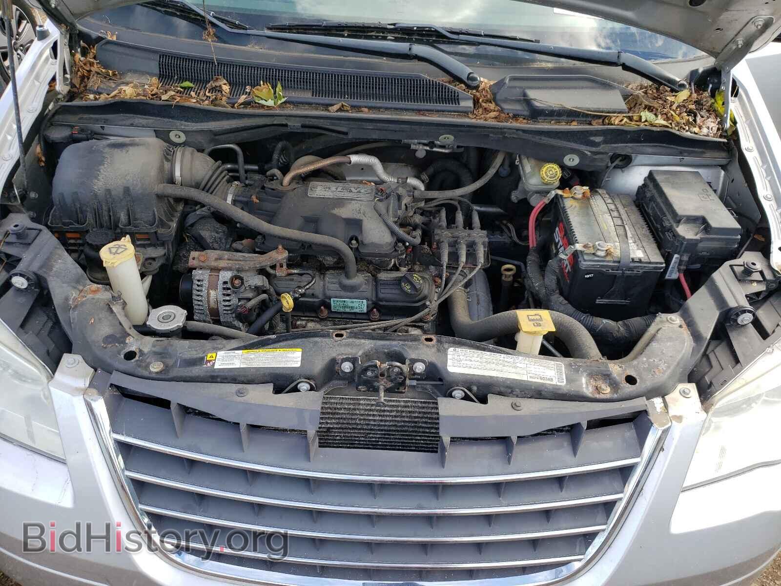 2009 CHRYSLER MINIVAN - VIN: 2A8HR44E29R614811 - Фото 7