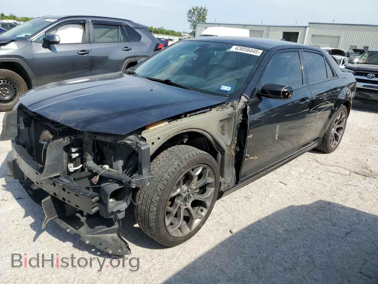 Фотография 2C3CCABG6JH142987 - CHRYSLER 300 2018