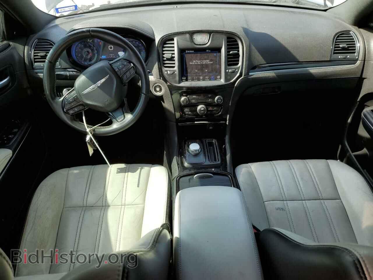 2018 CHRYSLER 300 - VIN: 2C3CCABG6JH142987 - Фото 8