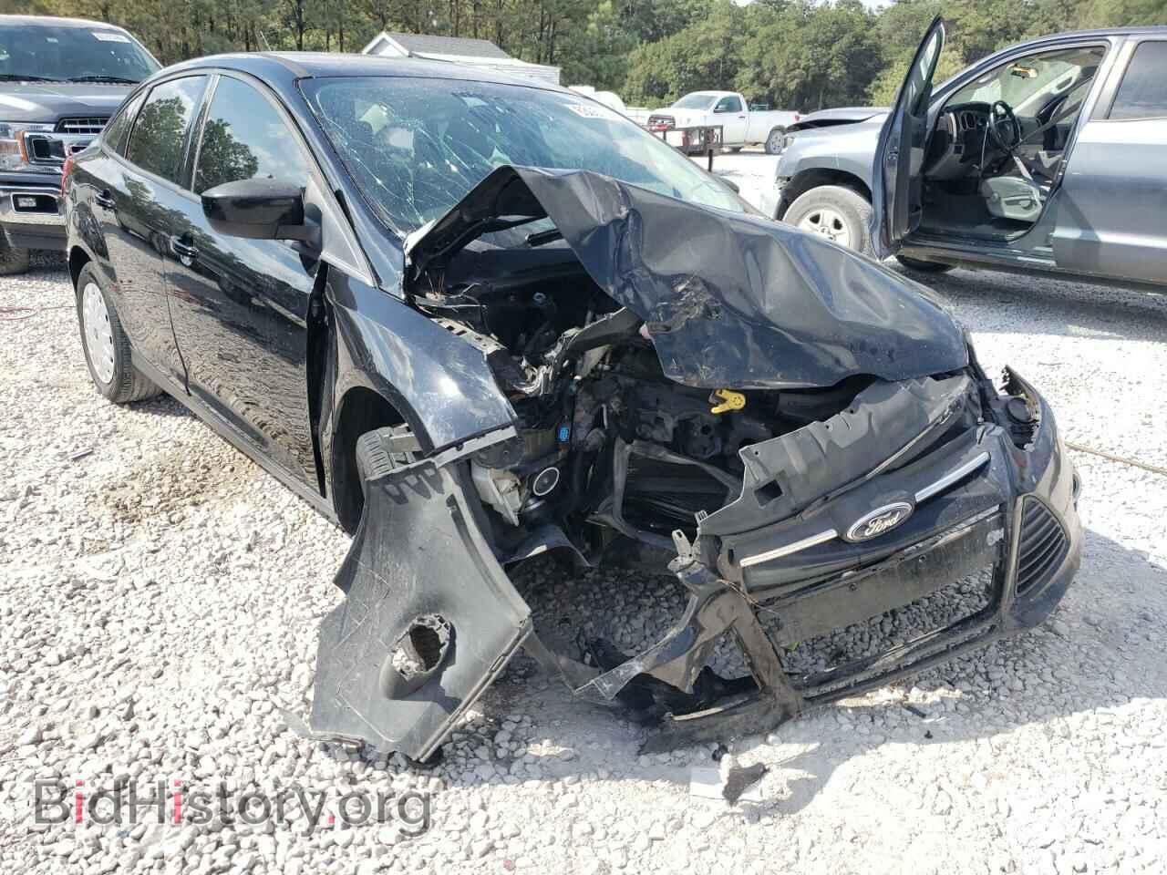 Photo 1FAHP3F22CL235212 - FORD FOCUS 2012