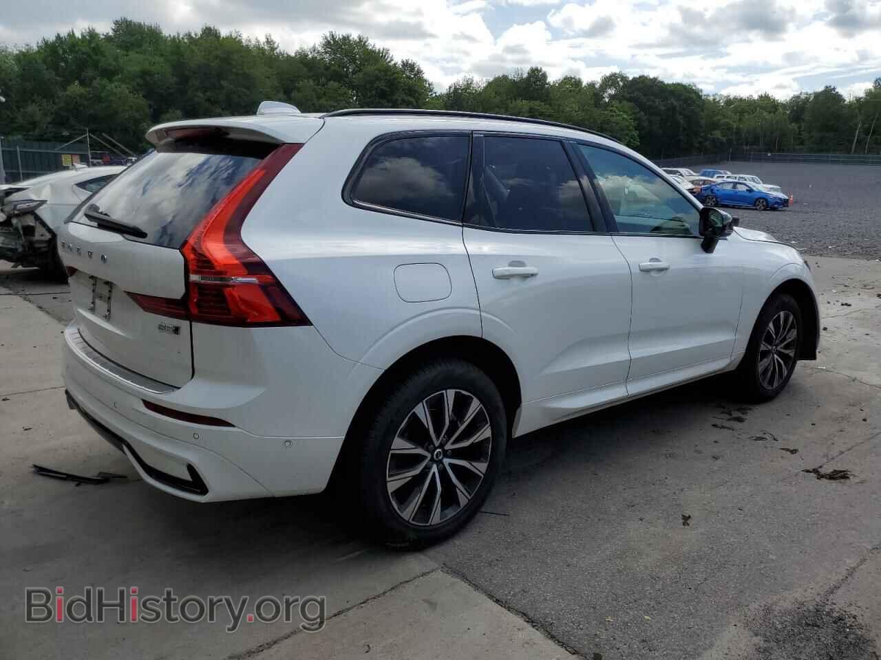 2025 VOLVO XC60 PLUS - VIN: YV4M12RC4S1038848 - Фото 3