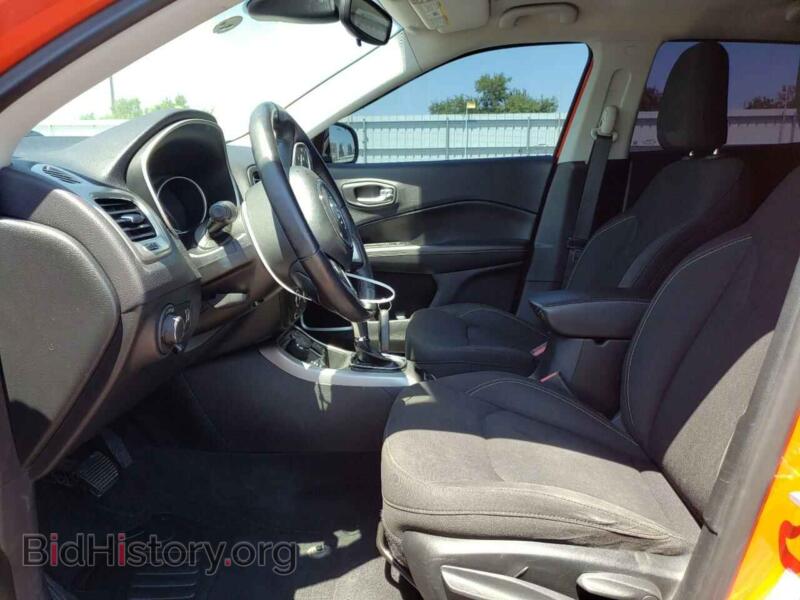 2017 Jeep COMPASS (VIN 3C4NJDAB6HT642537) — фото 7 из 13