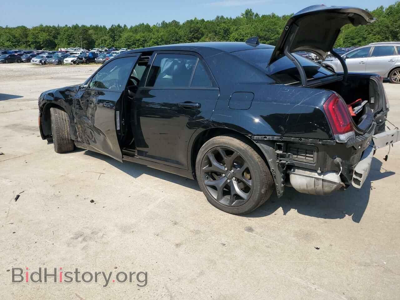 2021 CHRYSLER 300 - VIN: 2C3CCAAGXMH533047 - Фото 2