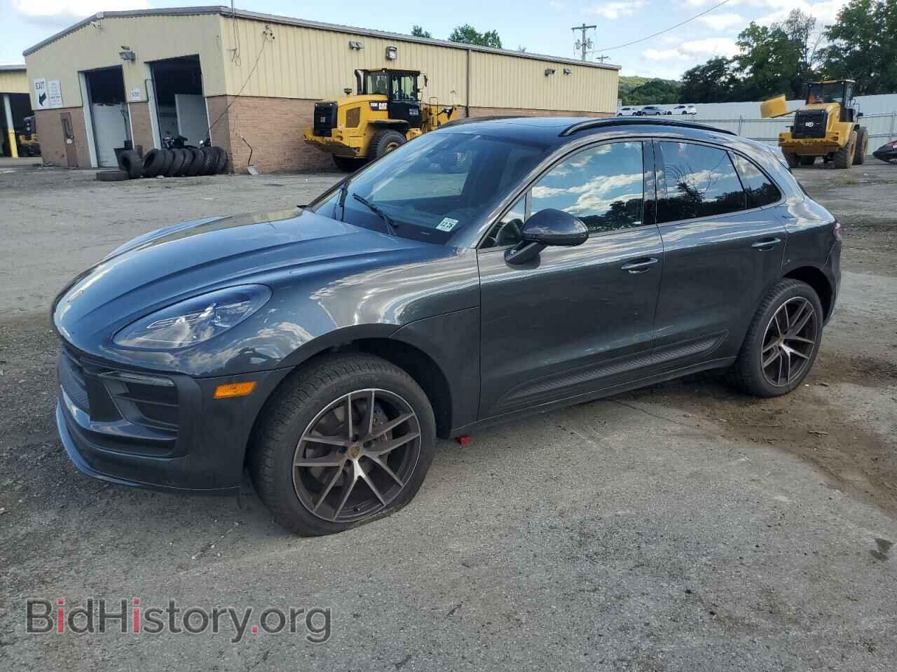 Фотография WP1AA2A58RLB07654 - PORSCHE MACAN BASE 2024