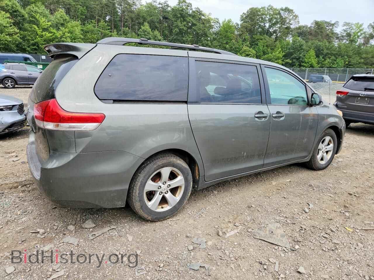 2011 TOYOTA SIENNA - VIN: 5TDKK3DC7BS023851 - Фото 3