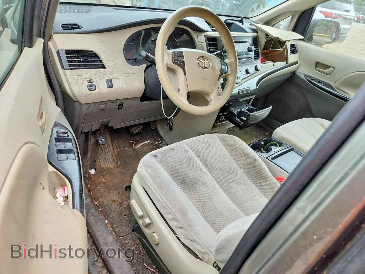 2011 TOYOTA SIENNA - VIN: 5TDKK3DC7BS023851 - Фото 8