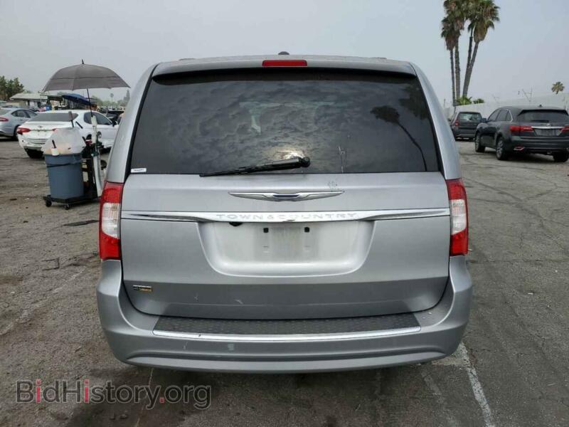 2016 Chrysler MINIVAN (VIN 2C4RC1BG9GR295193) — photo 6 of 13
