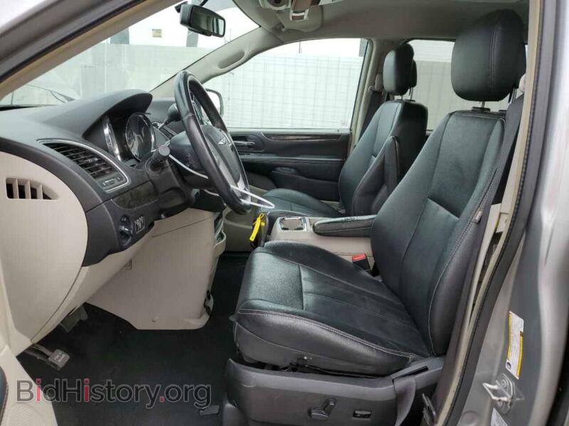 2016 Chrysler MINIVAN (VIN 2C4RC1BG9GR295193) — photo 7 of 13
