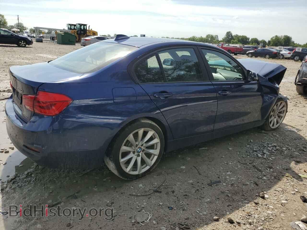 2016 BMW 3 SERIES - VIN: WBA8E5G54GNT41849 - Фото 3