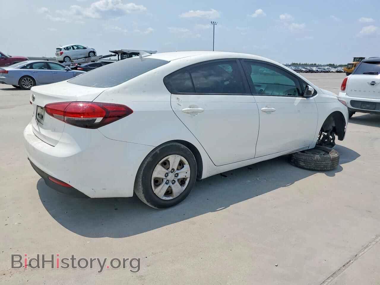 2017 KIA FORTE - VIN: 3KPFK4A76HE070502 - Photo 3