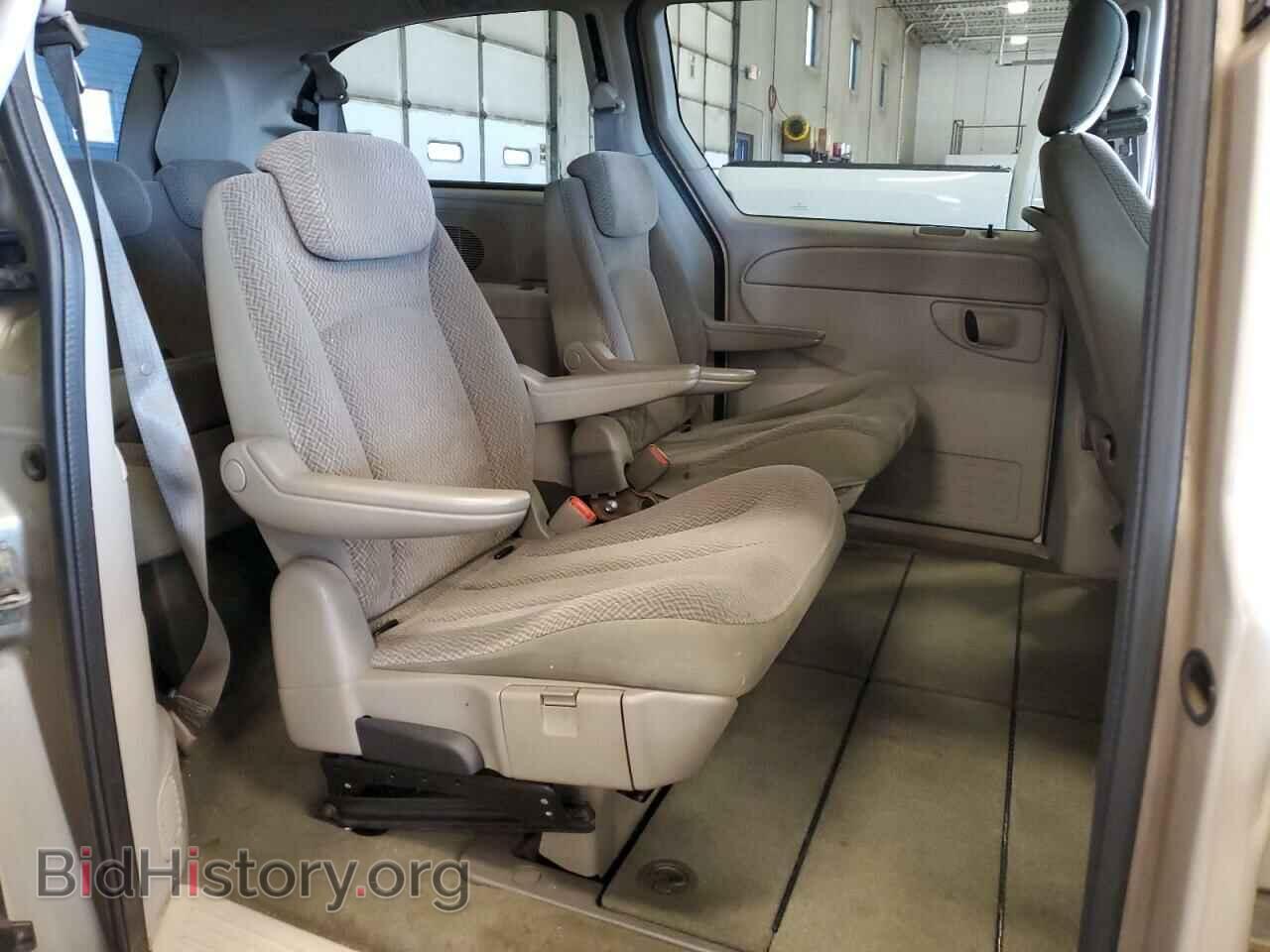 2007 CHRYSLER MINIVAN - VIN: 2A4GP54L37R219900 - Фото 11