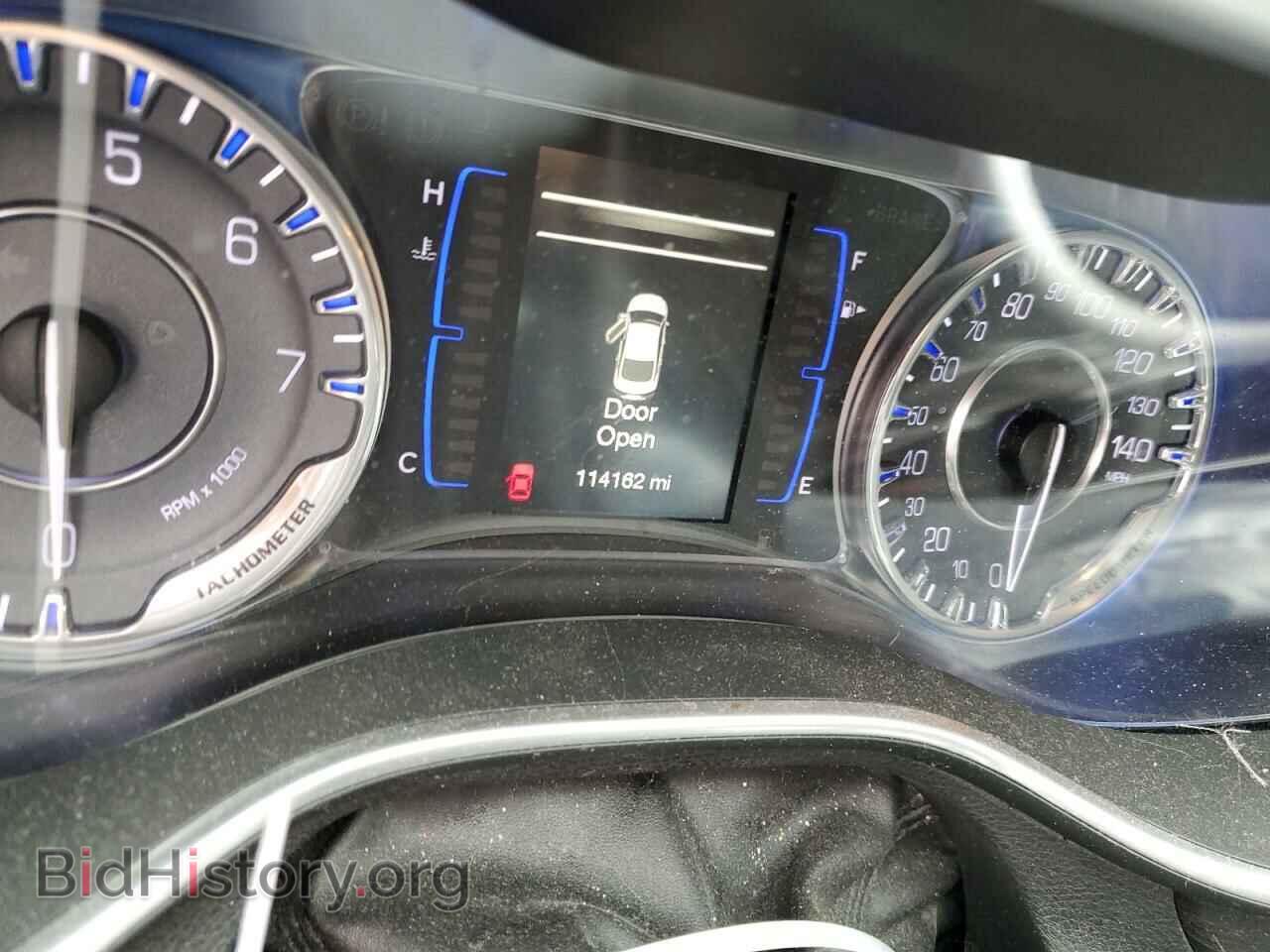 2016 CHRYSLER 200 - VIN: 1C3CCCAB6GN106234 - Фото 8
