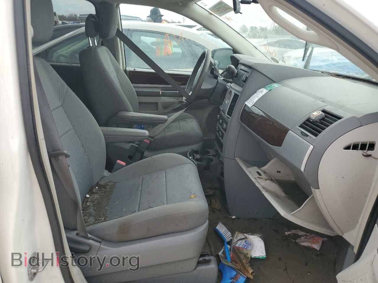 2010 CHRYSLER MINIVAN - VIN: 2A4RR5D14AR421038 - Photo 5