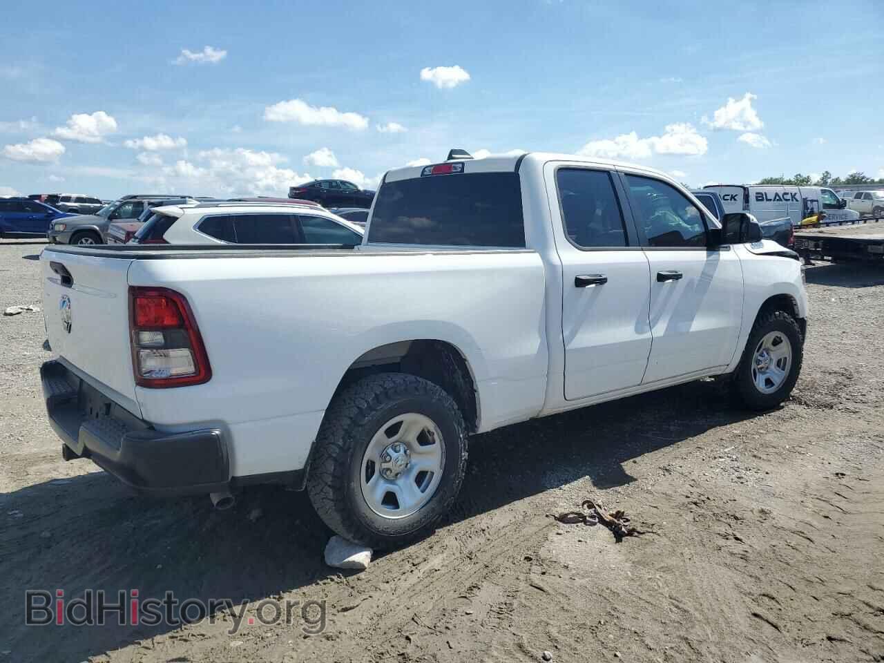 2024 RAM 1500 - VIN: 1C6RRECT8RN231817 - Фото 3