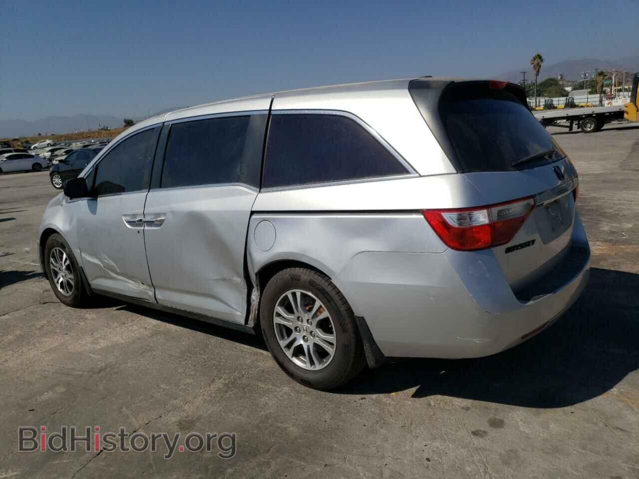 2011 HONDA All Models - VIN: 5FNRL5H60BB058747 - Фото 2