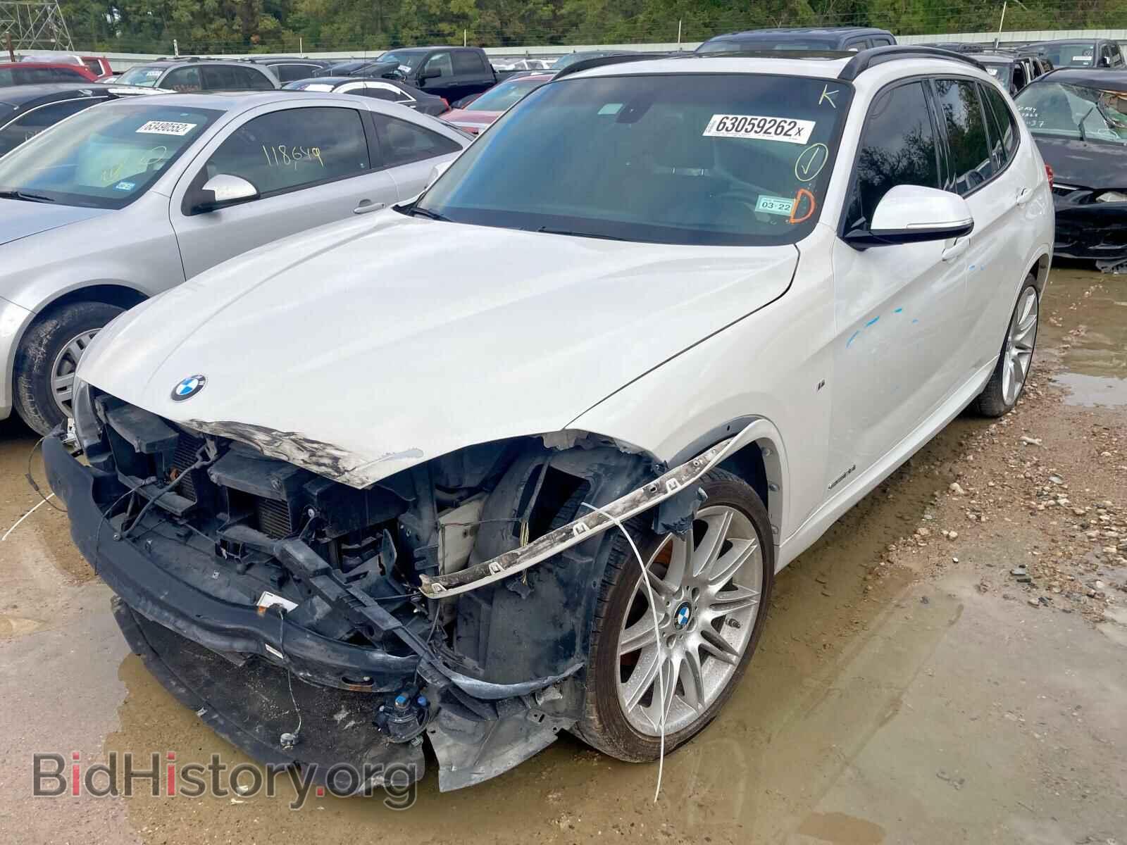2014 BMW X1 - VIN: WBAVM1C5XEVW52607 - Фото 2