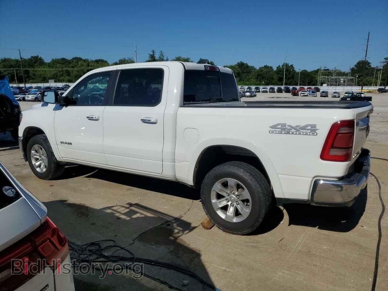 2020 RAM 1500 - VIN: 1C6SRFJT1LN307539 - Фото 2