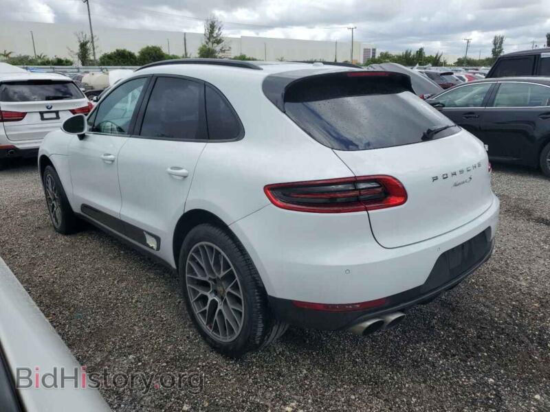 2016 Porsche MACAN (VIN WP1AB2A56GLB48617) — фото 2 из 14