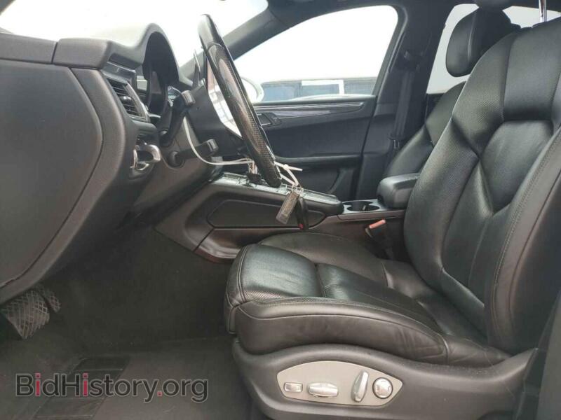 2016 Porsche MACAN (VIN WP1AB2A56GLB48617) — фото 7 из 14