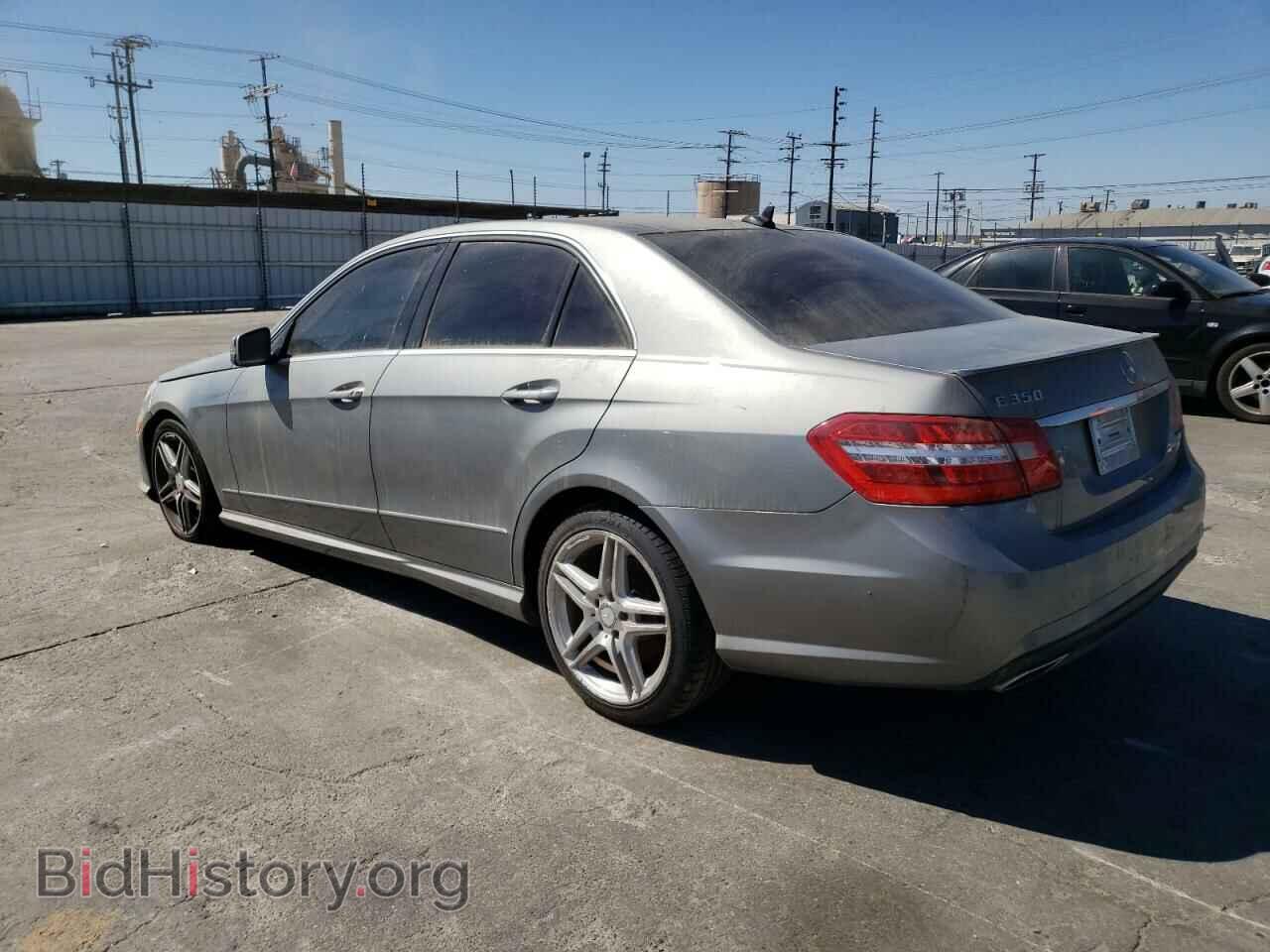 2011 MERCEDES-BENZ E-CLASS - VIN: WDDHF5GB8BA317629 - Фото 2