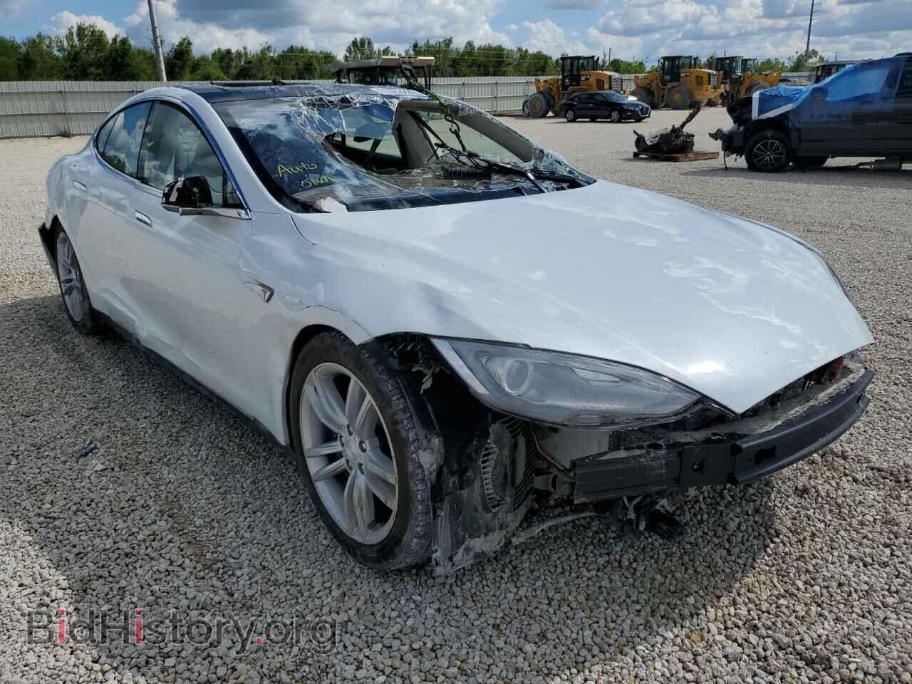 Фотография 5YJSA1H25FF081024 - TESLA MODEL S 2015