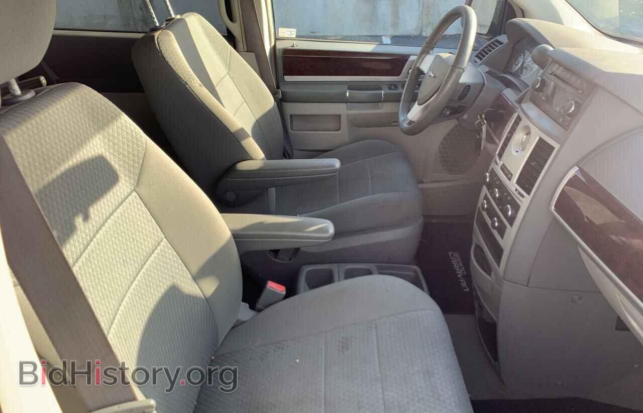 2010 CHRYSLER MINIVAN - VIN: 2A4RR5D12AR243274 - Фото 5