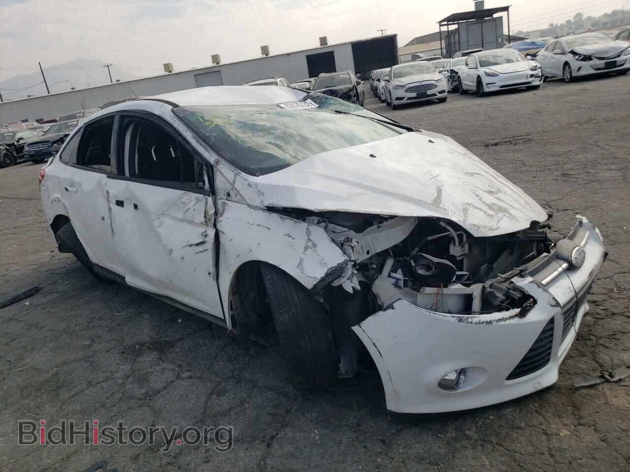 Фотография 1FAHP3F24CL207363 - FORD FOCUS 2012