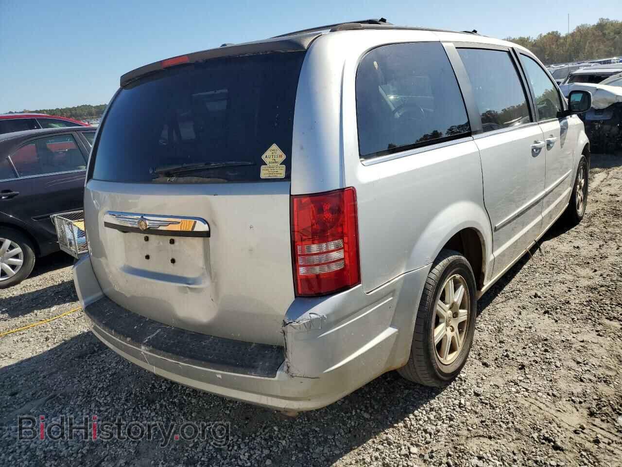 2008 CHRYSLER MINIVAN - VIN: 2A8HR54P88R114898 - Фото 4
